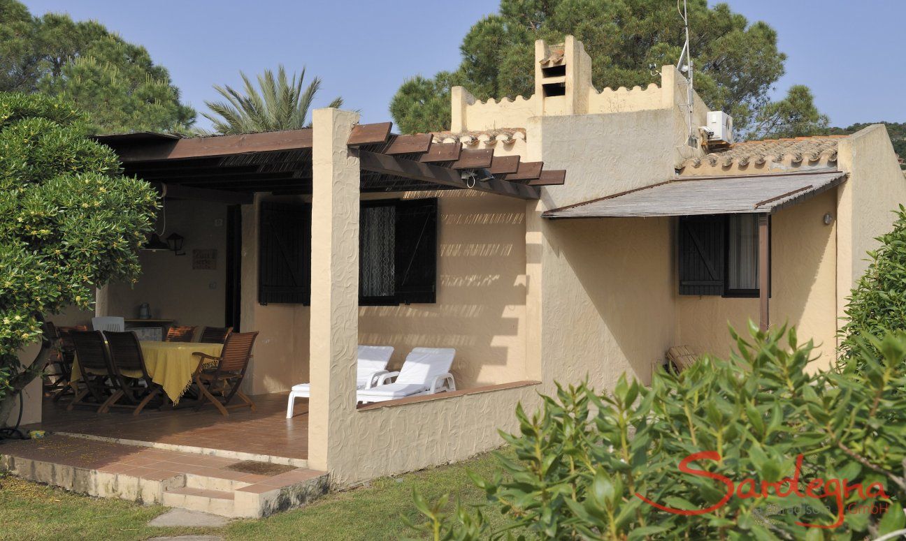 Terrazza e giardino di  Villa Serena, Costa Rei