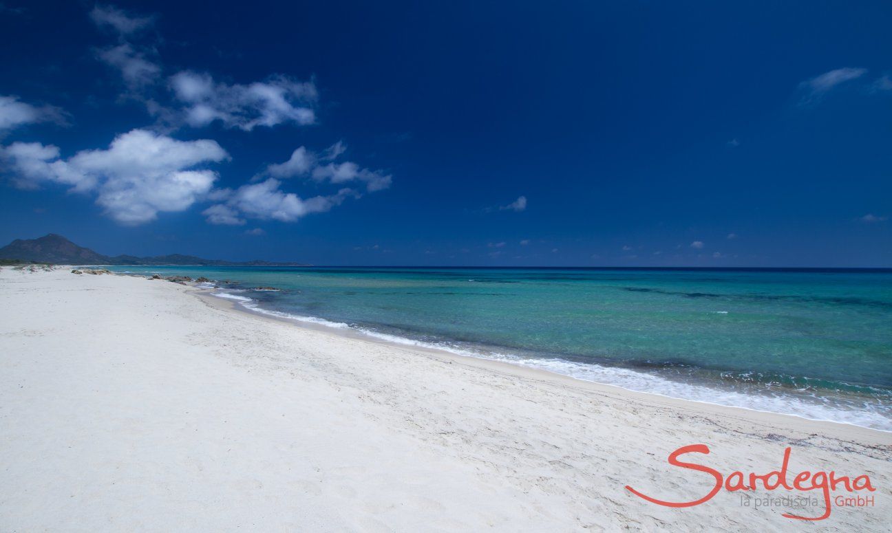 Spiaggia di sabbia e un mare cristallino