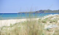 Spiaggia Torreslainas davanti alla casa